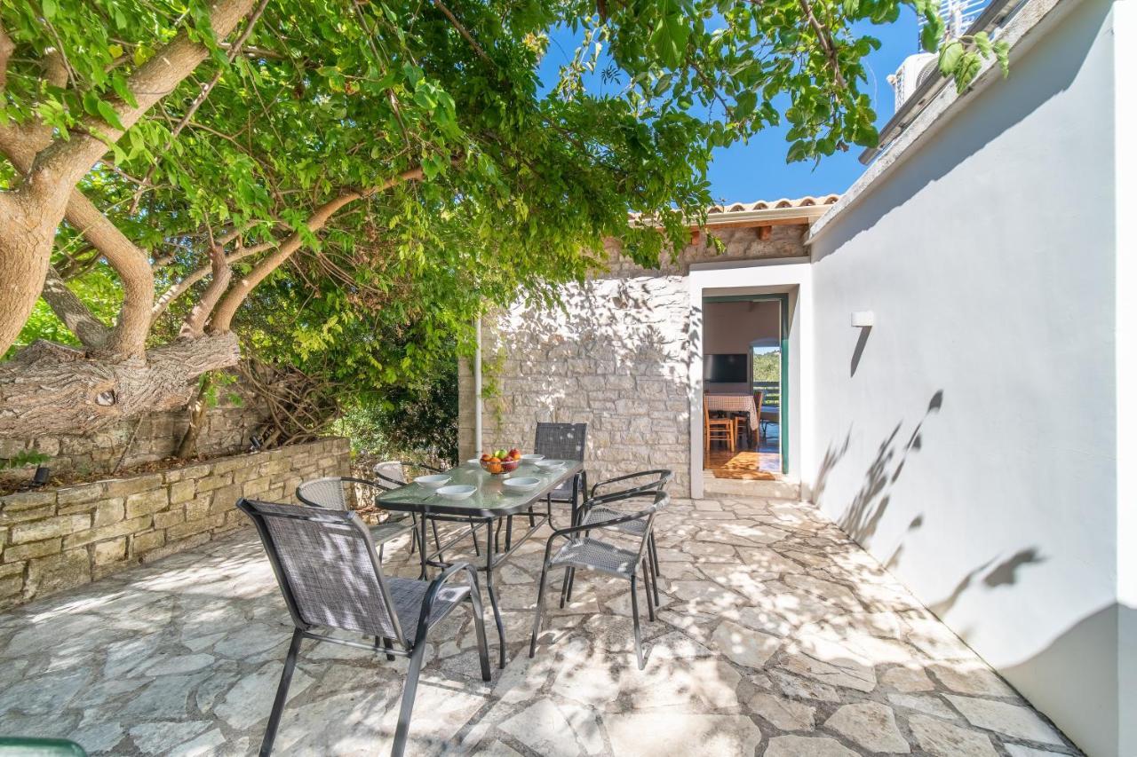Villa Adamantia Paxos 盖奥斯 外观 照片